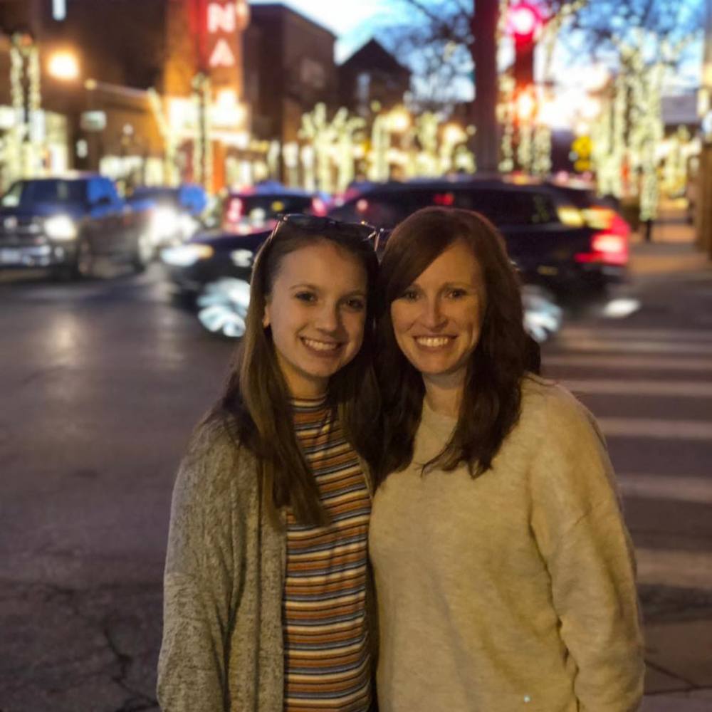 Meet your Posher, Laura